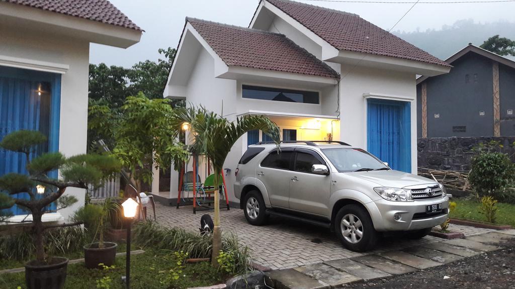 Villa Rumah Bromo Exteriör bild